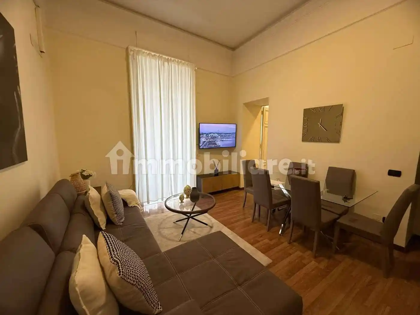 Appartamento in affitto a Napoli