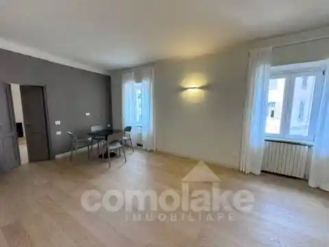 Appartamento in affitto a Cernobbio