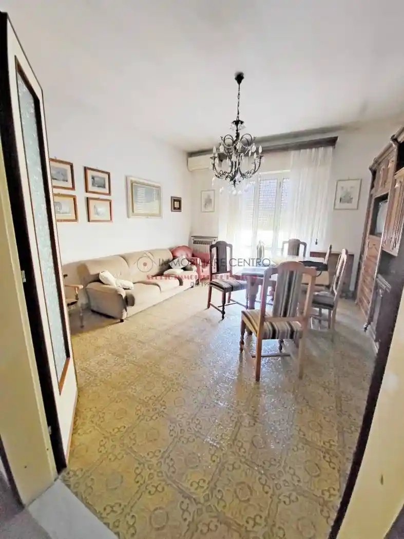 Appartamento in vendita a Viareggio