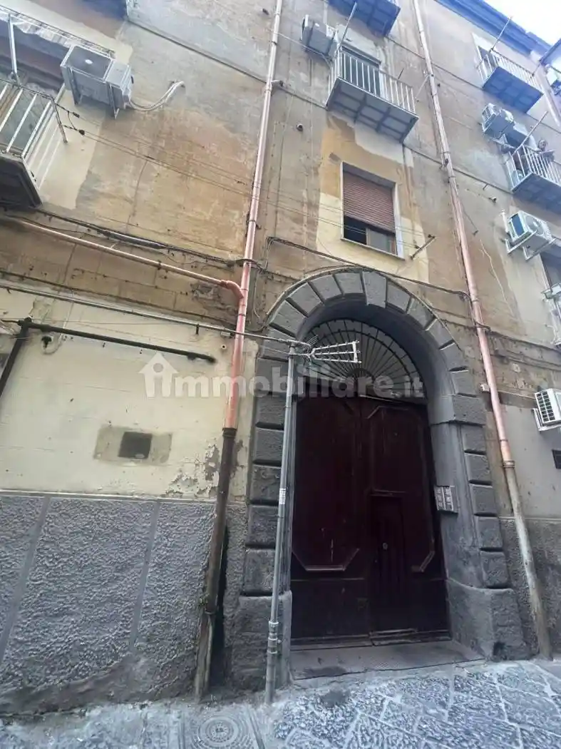 Appartamento in vendita a Napoli