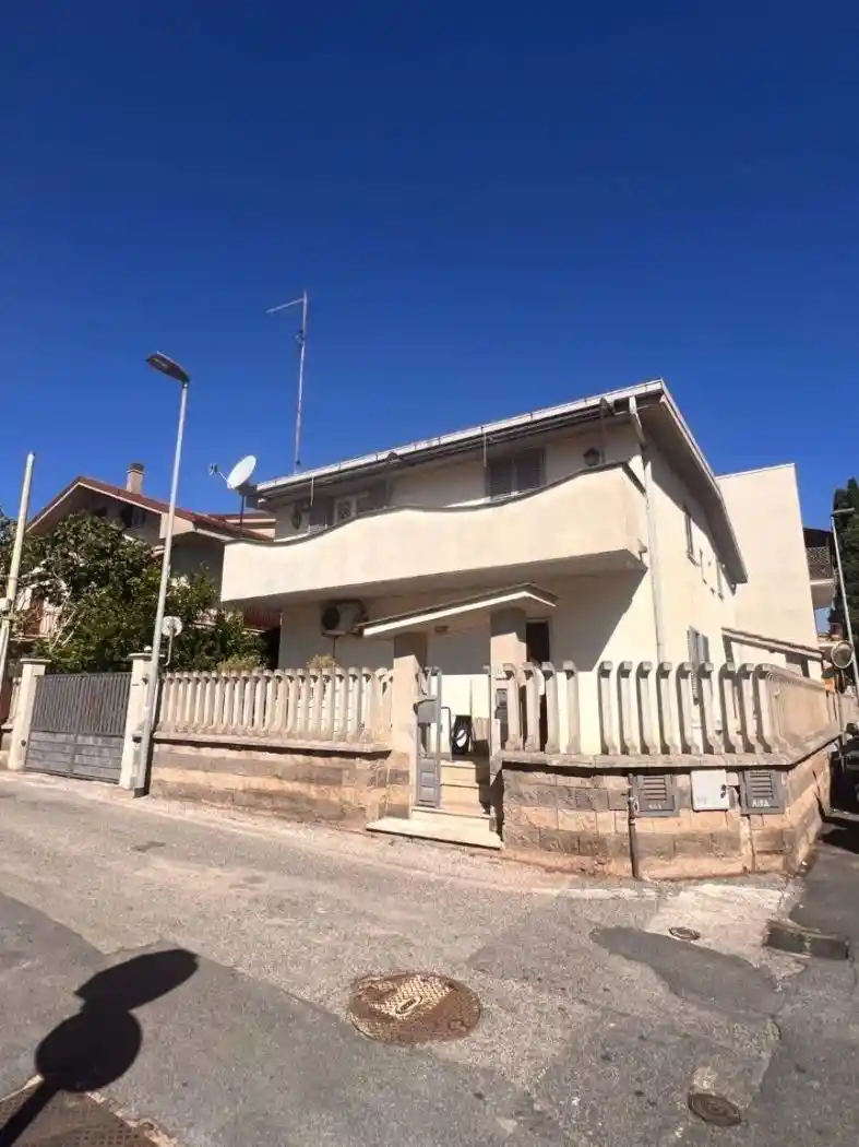 Villa in vendita a Guidonia Montecelio