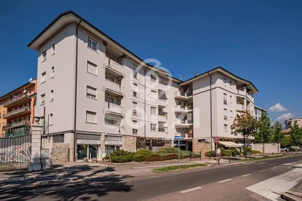 Appartamento in vendita a Brescia