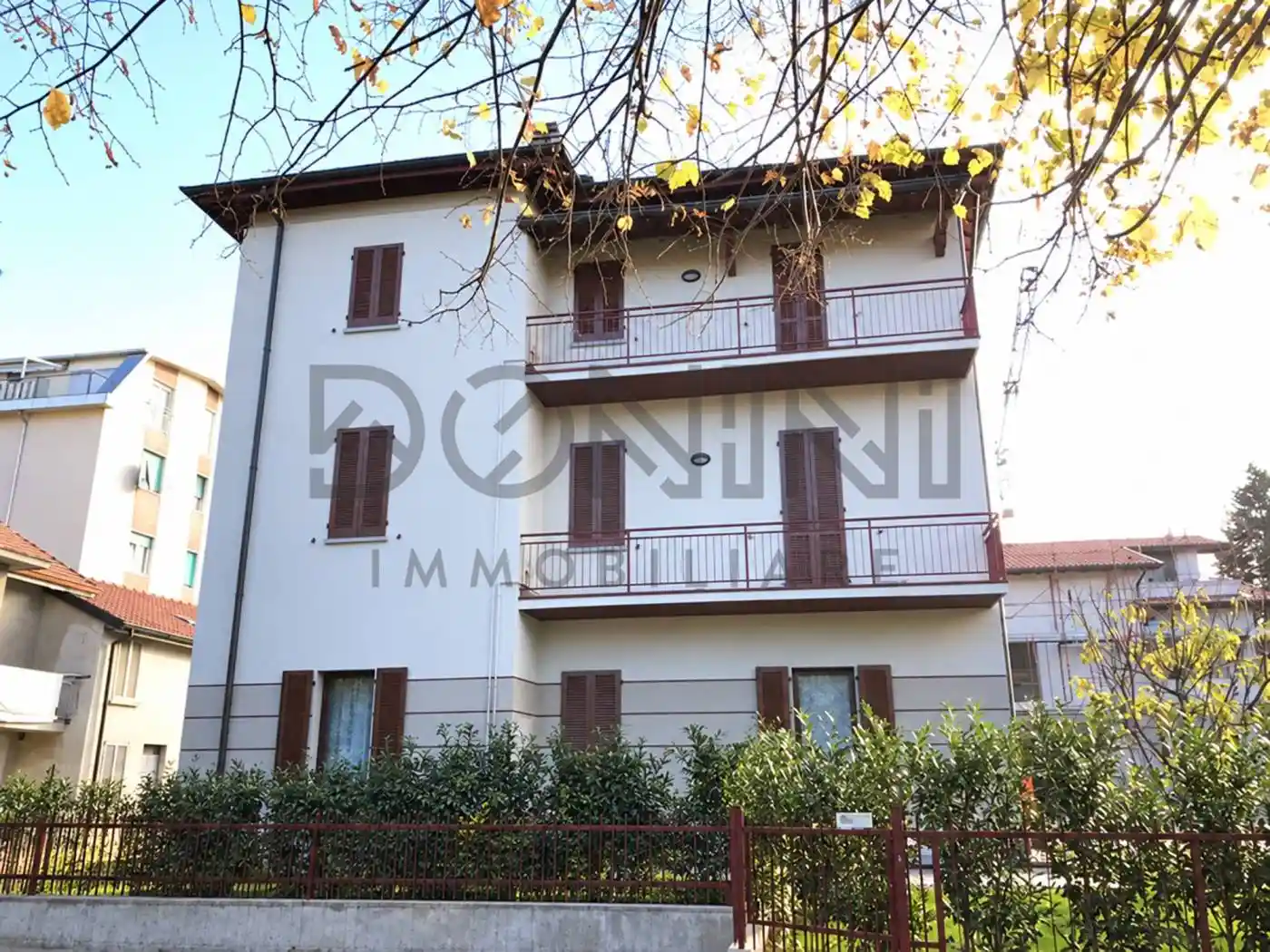 Appartamento in affitto a Locate Varesino