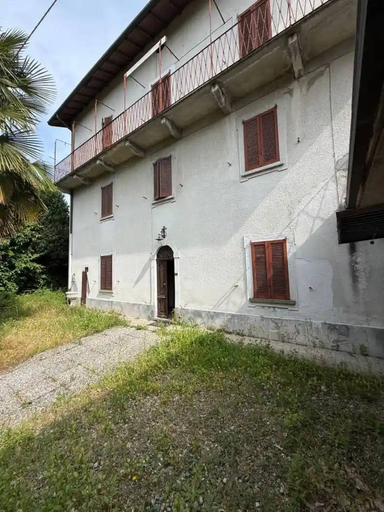 Villa in vendita a Arona
