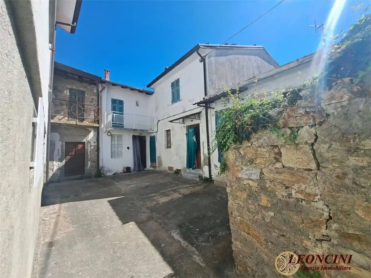 Casa indipendente in vendita a Filattiera