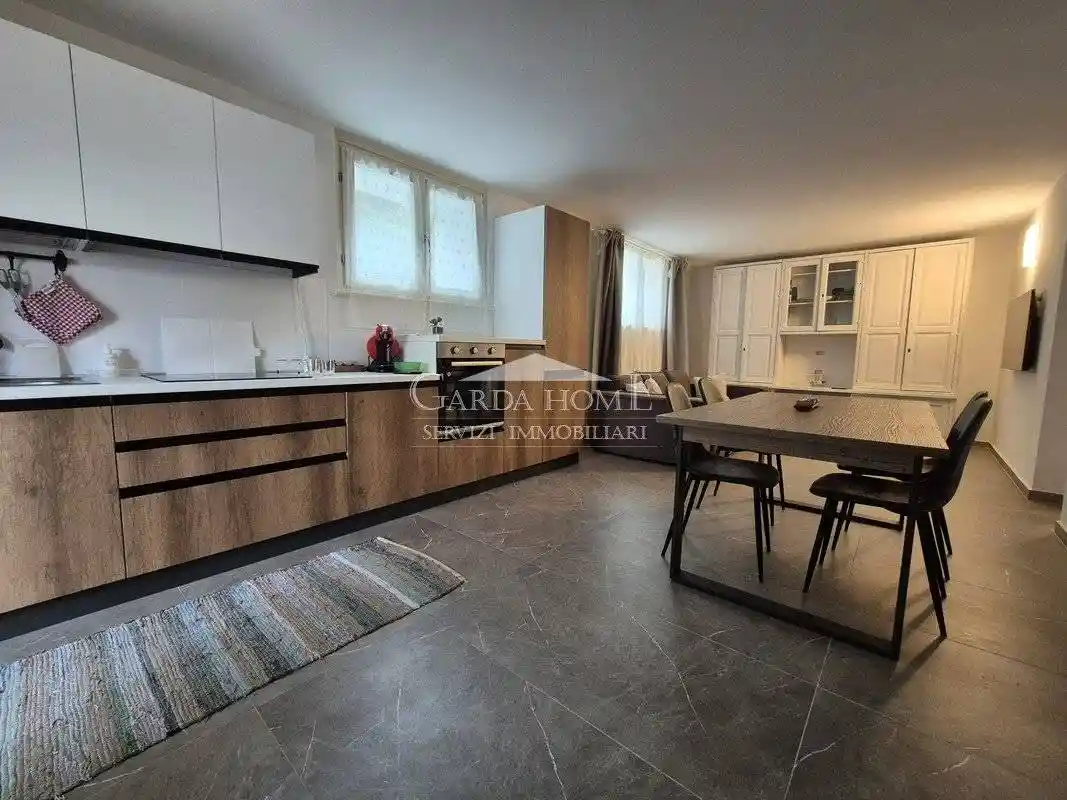 Appartamento in affitto a Desenzano del Garda