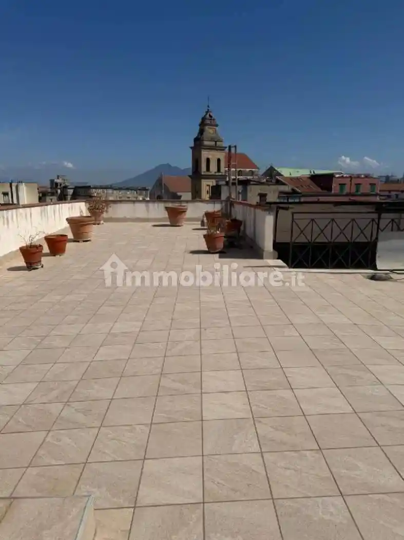 Appartamento in vendita a Napoli
