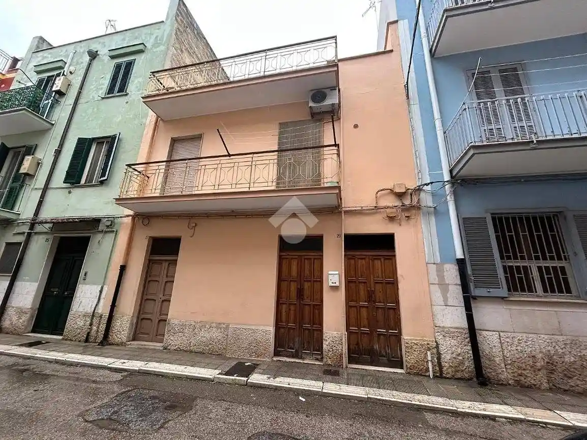 Palazzo - Edificio in vendita a Barletta
