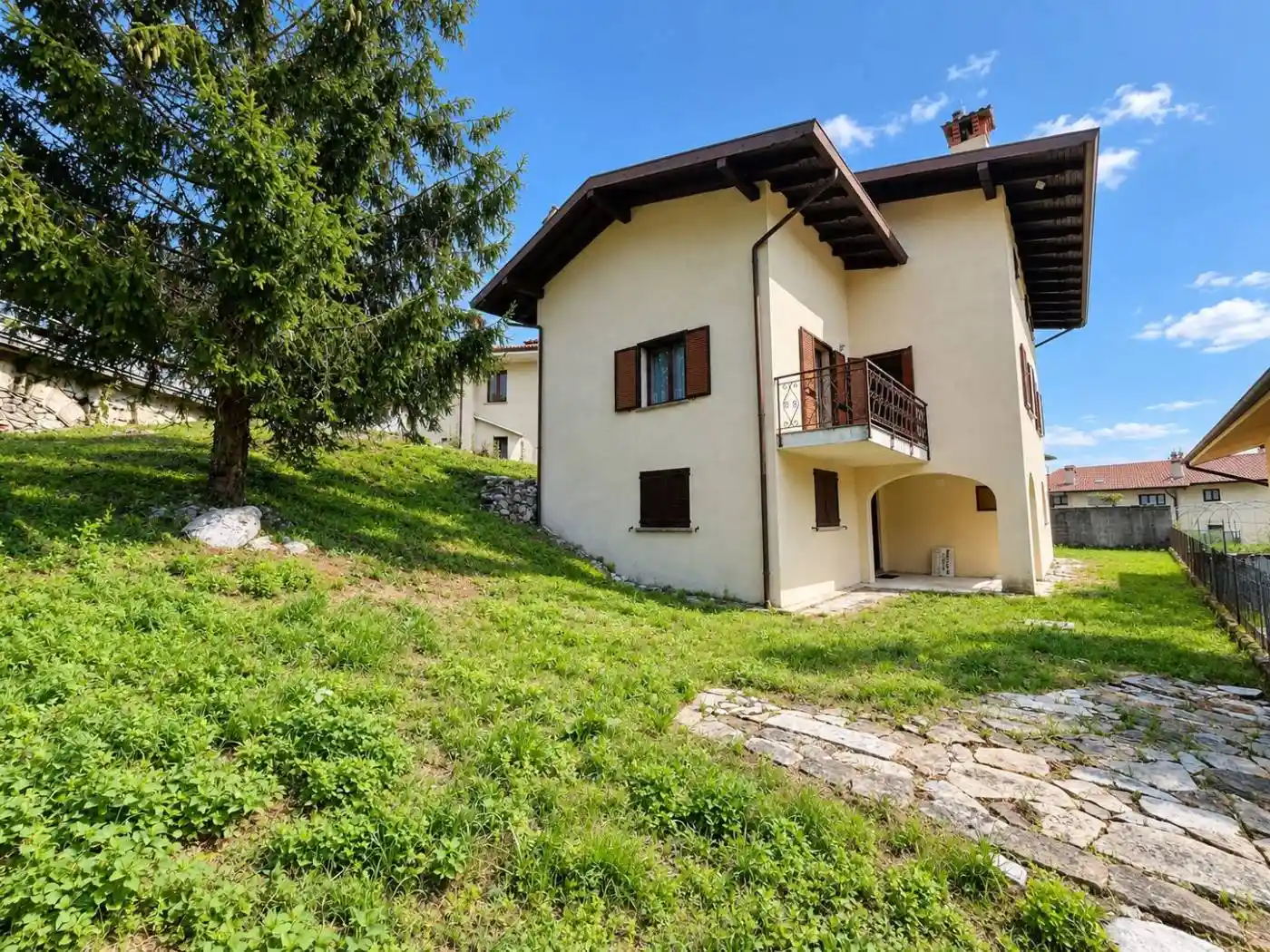 Casa indipendente in vendita a Taipana