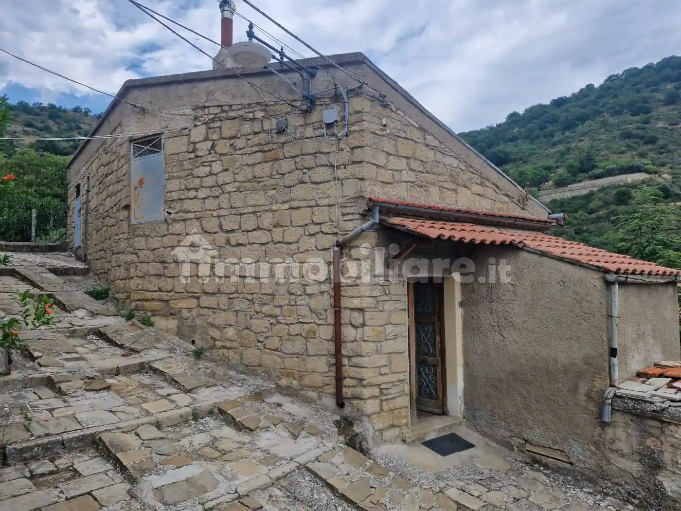 Casa indipendente in vendita a Castelmezzano