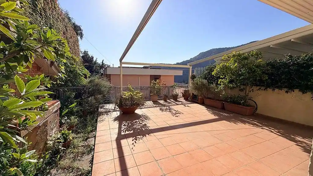 Appartamento in vendita a Bogliasco