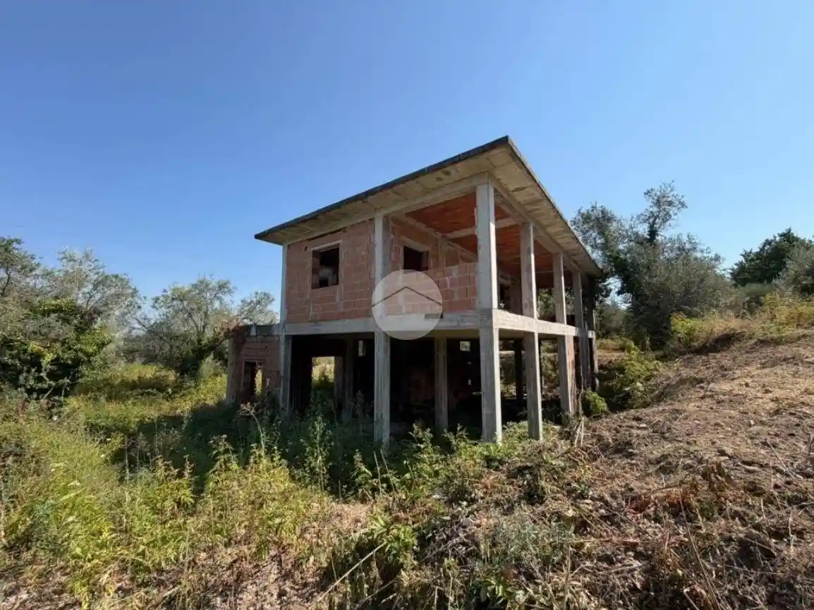 Rustico - Casale in vendita a Fara in Sabina