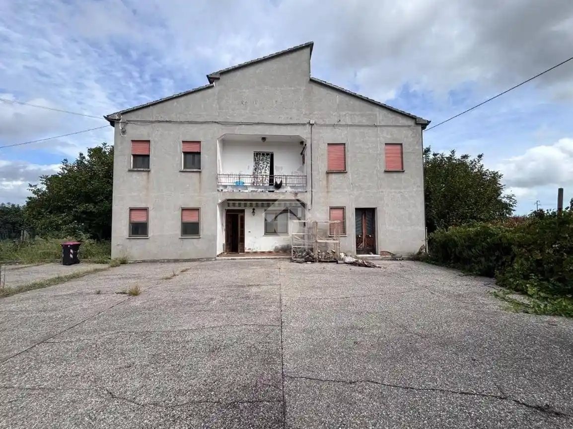 Villa in vendita a Cavarzere