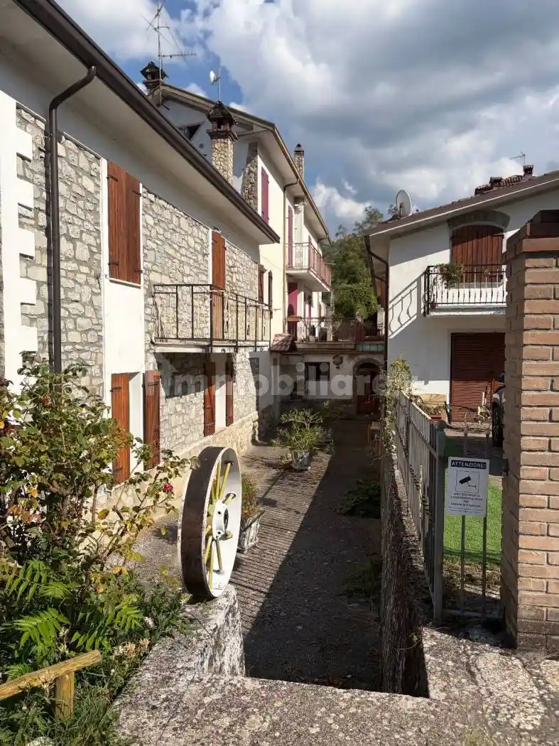 Rustico - Casale in vendita a Fabbrica Curone
