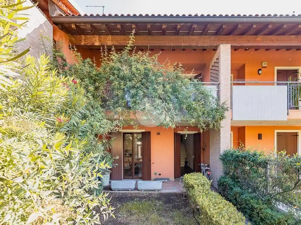 Villetta a schiera in vendita a Sommacampagna