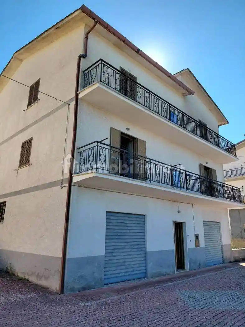Villa in vendita a Pescorocchiano