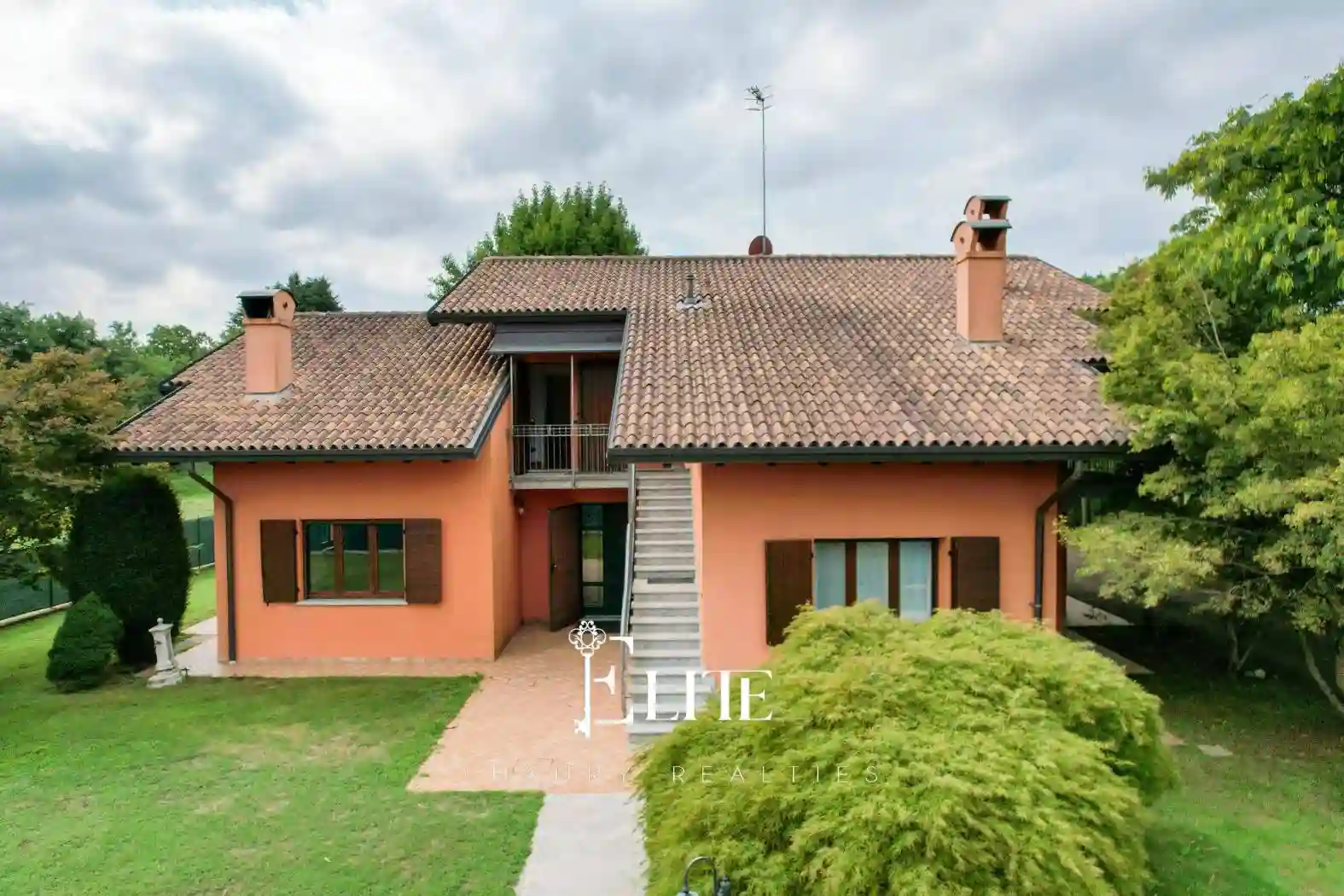 Villa - foto 2