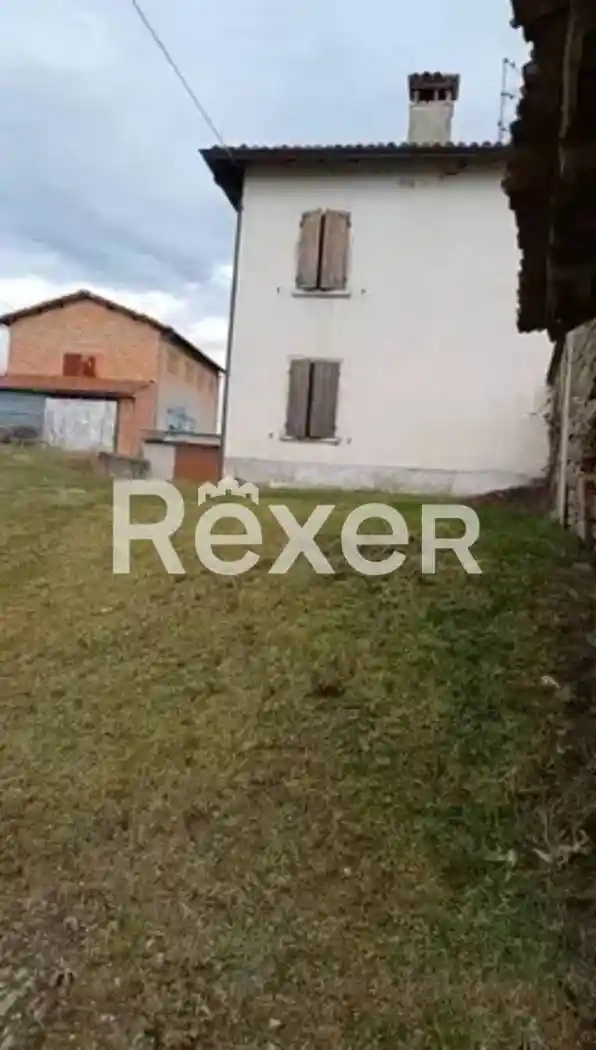 Casa indipendente in vendita a Carpineti