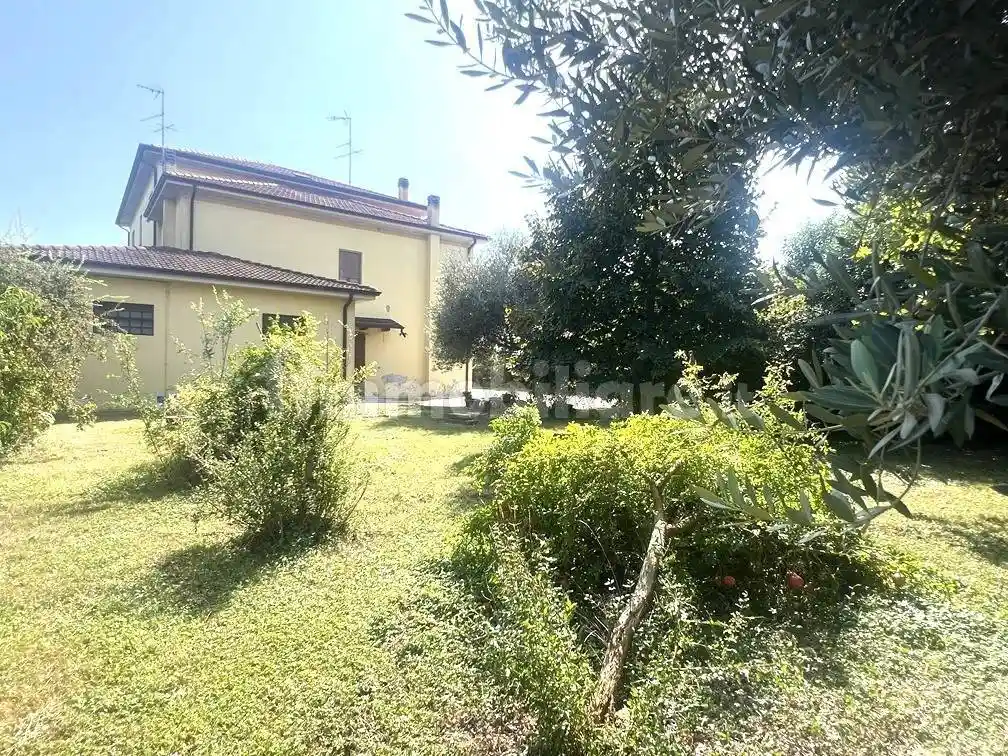 Casa indipendente in vendita a San Giorgio Bigarello