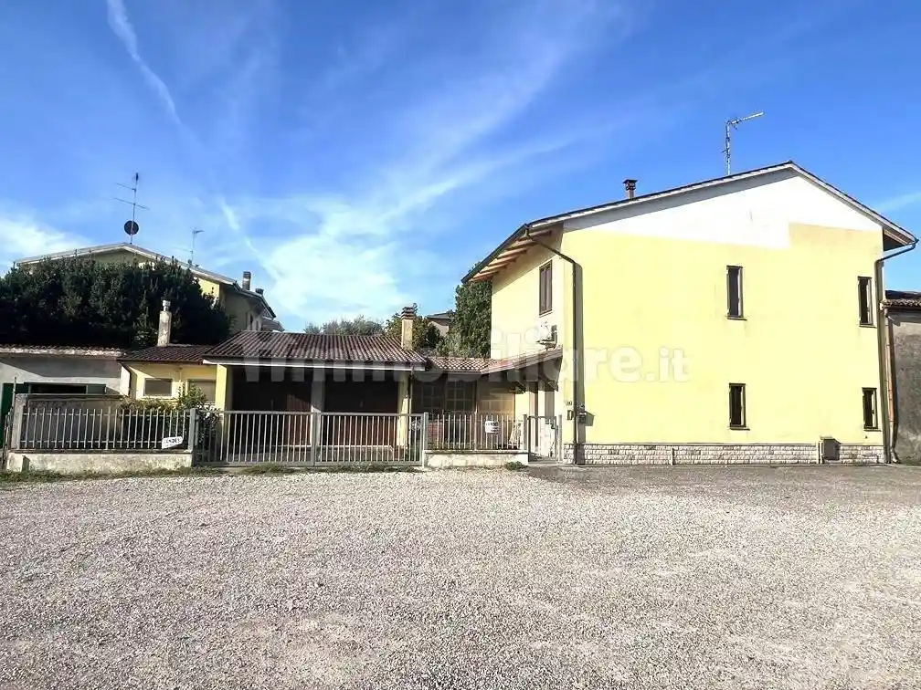Casa indipendente in vendita a Roncoferraro