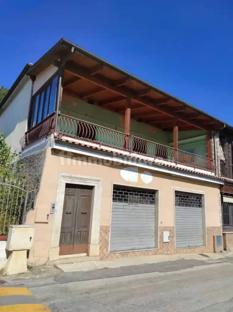 Palazzo - Edificio in vendita a Fumone