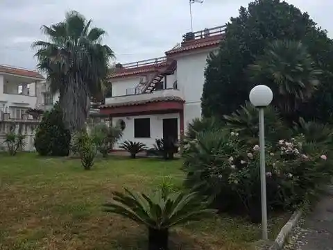 Villa in vendita a Pozzuoli