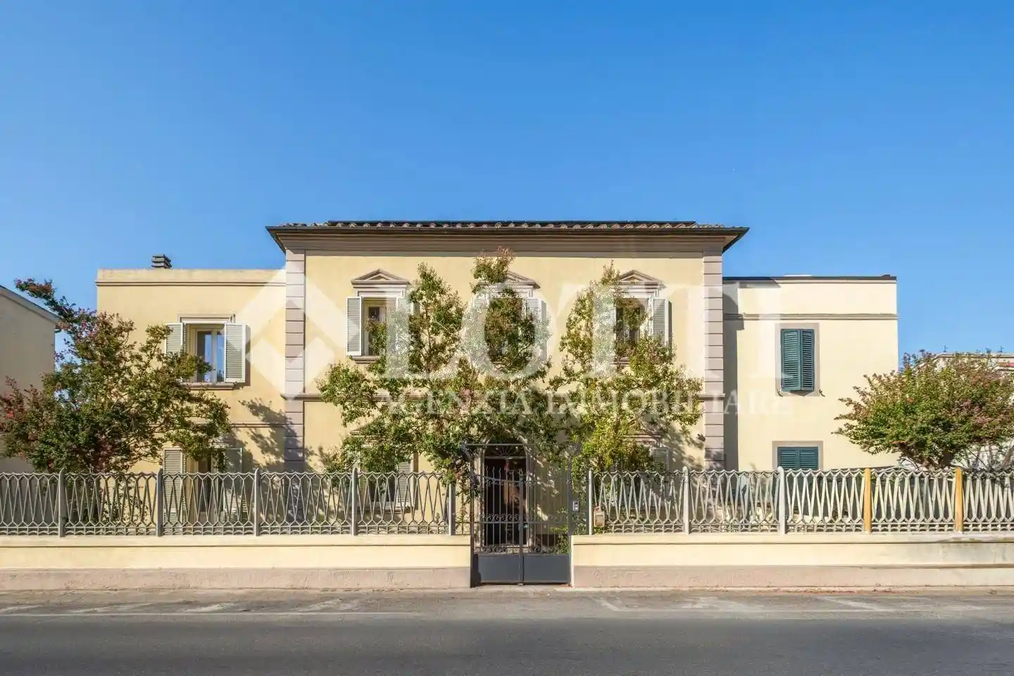 Villa in vendita a Cascina