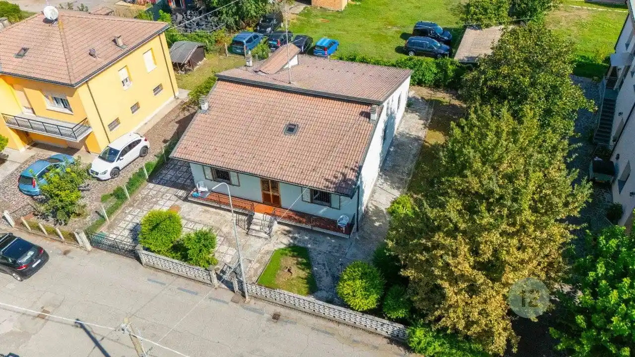 Casa indipendente in vendita a Campagnola Emilia