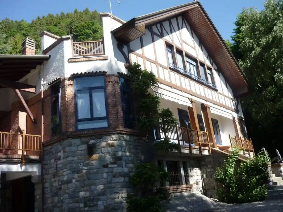 Villa in vendita a Magreglio