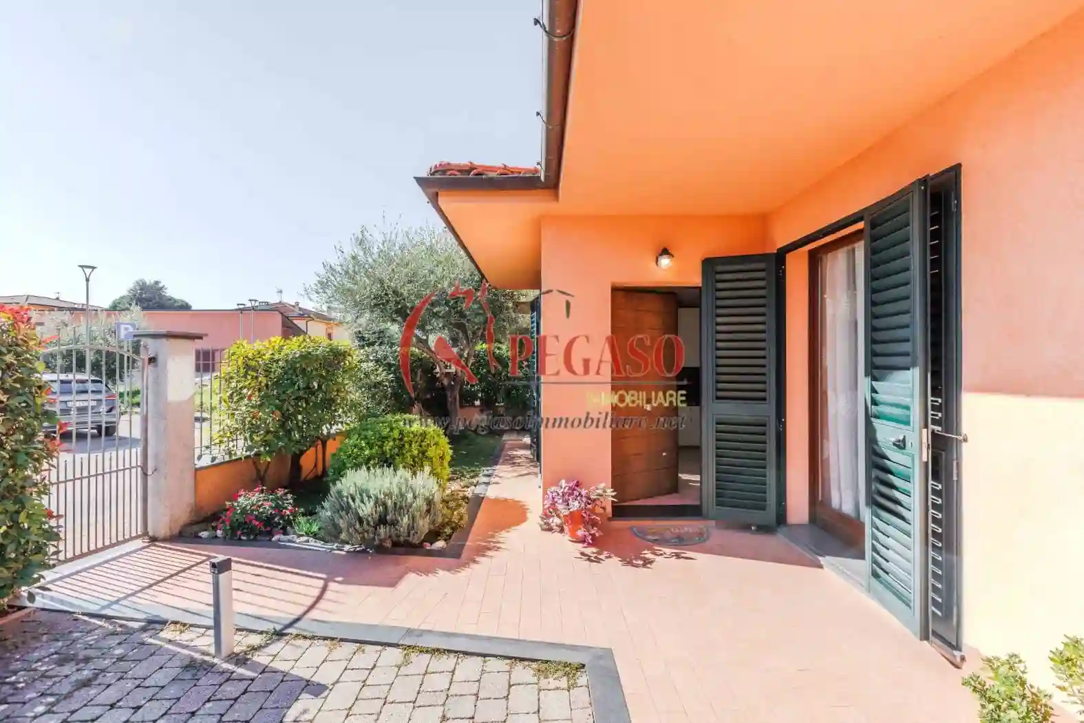Villa - foto 2