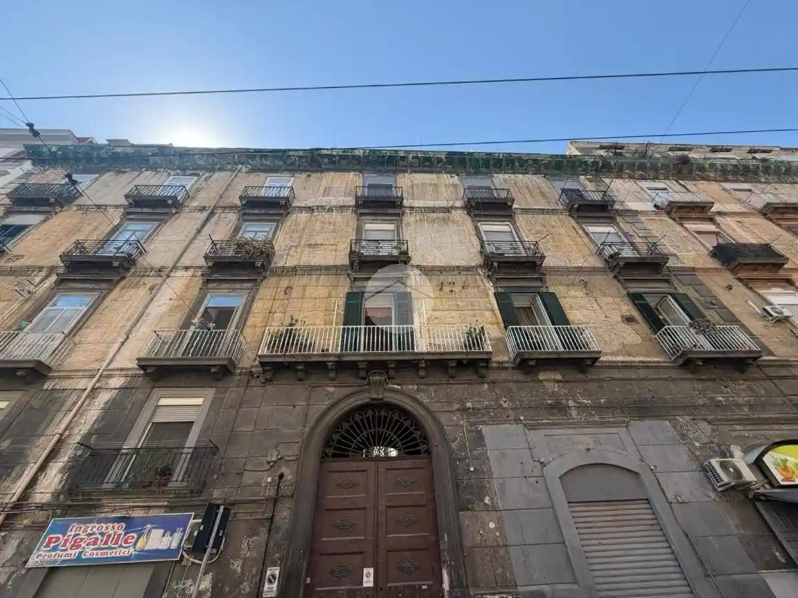 Appartamento in vendita a Napoli
