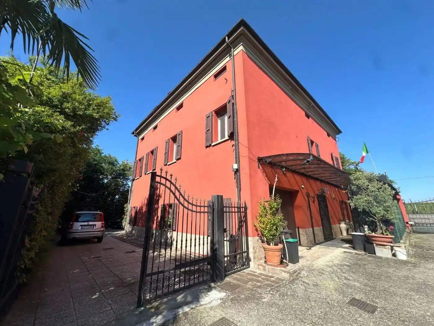 Villa in vendita a Modena