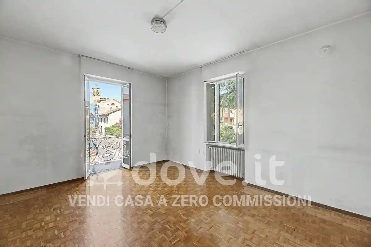 Casa indipendente in vendita a Barasso