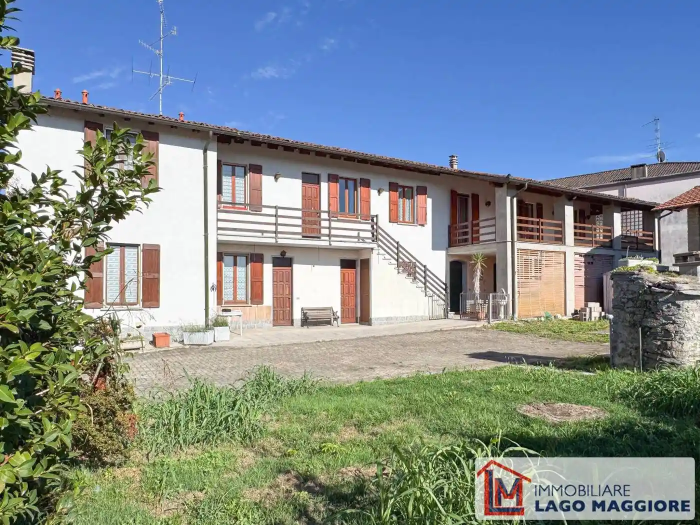Villa in vendita a Cadrezzate con Osmate