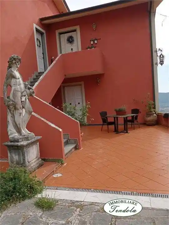 Appartamento in affitto a Fosdinovo