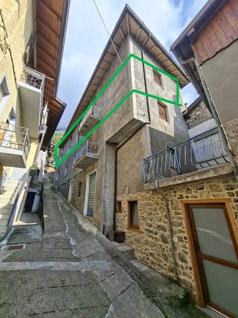 Appartamento in vendita a Lozio