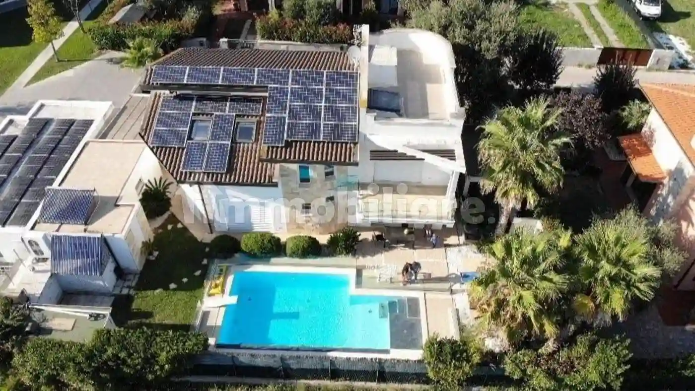 Villa - foto 2