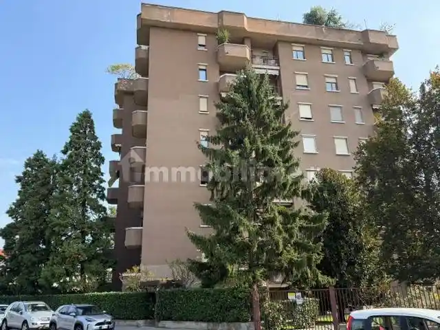 Appartamento in vendita a Monza