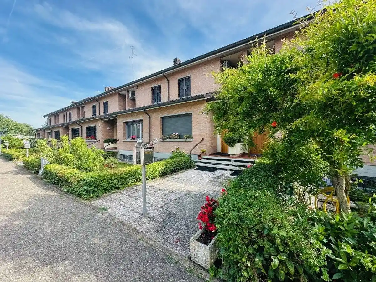 Villetta a schiera in vendita a Reggio Emilia