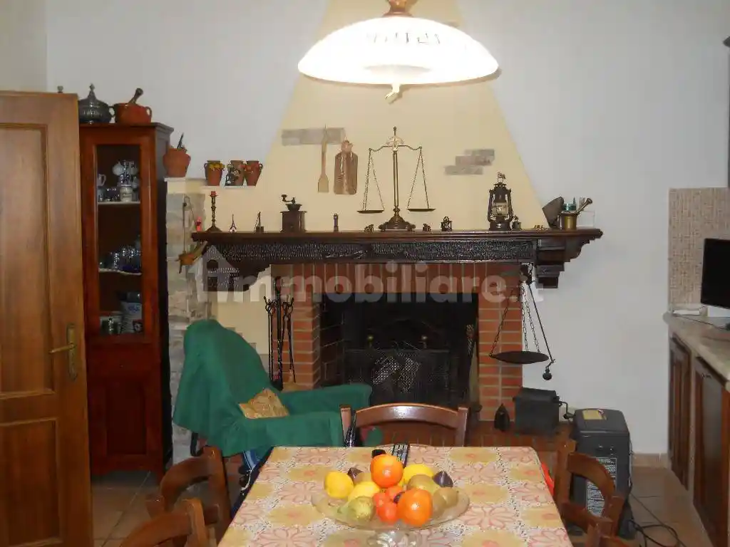 Appartamento in vendita a Calci