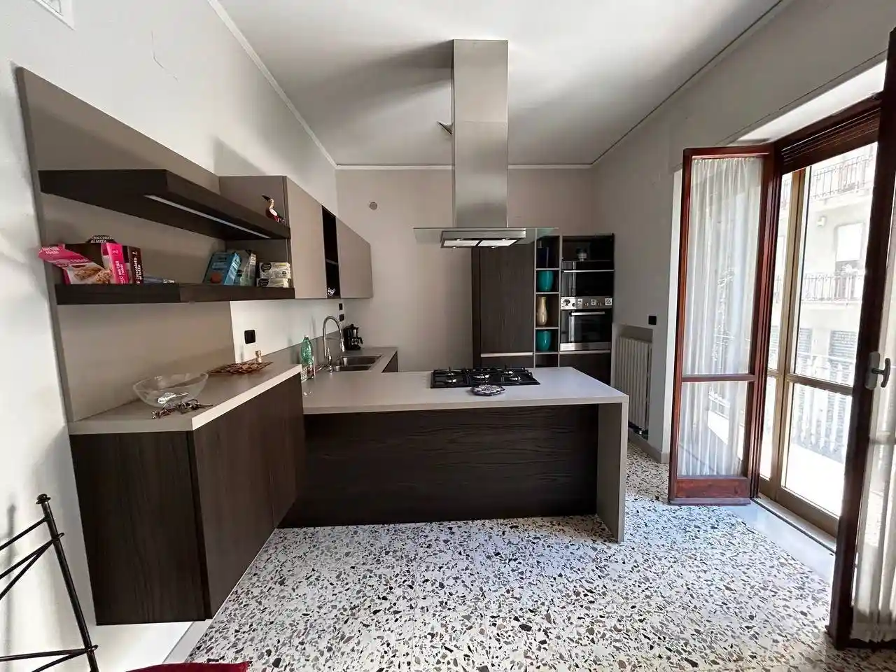 Appartamento in vendita a Salerno