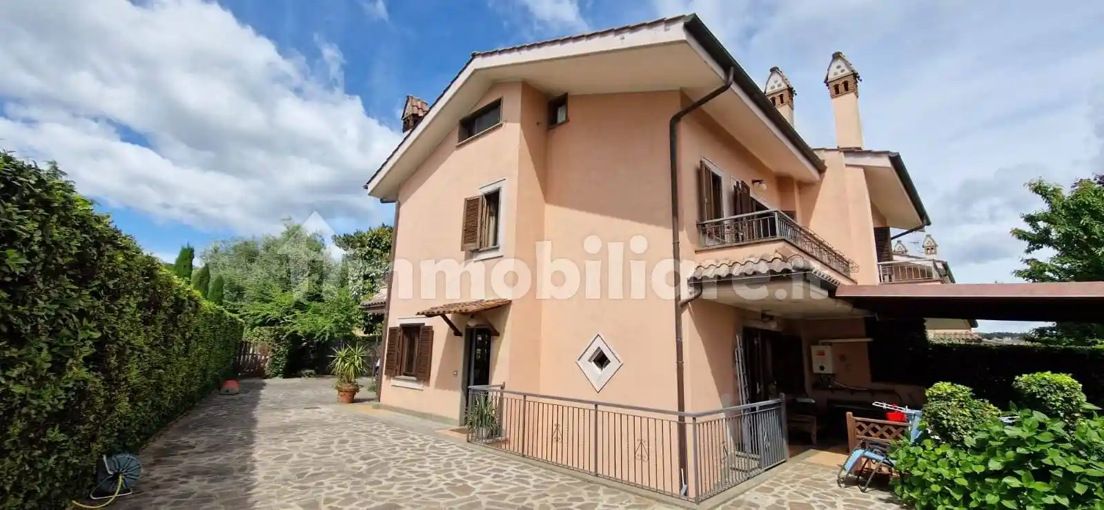 Villa in vendita a Genzano di Roma