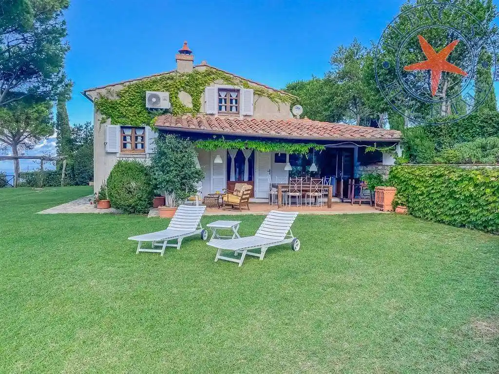 Villa in vendita a Marciana