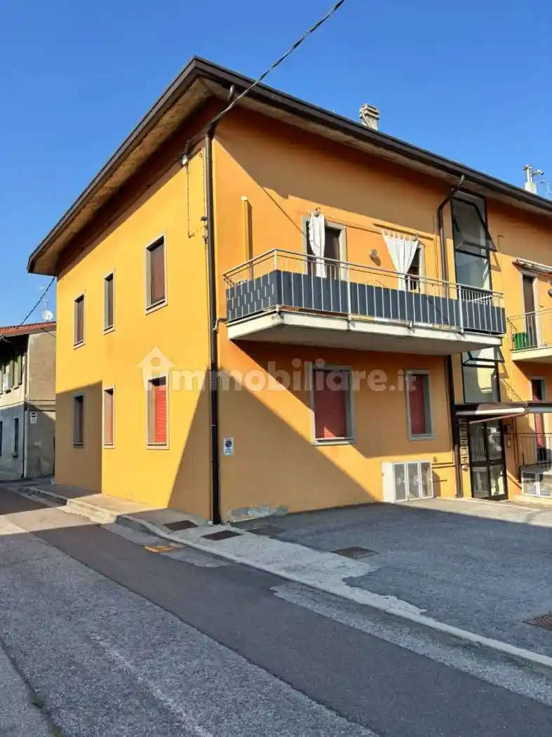 Appartamento in vendita a Leno