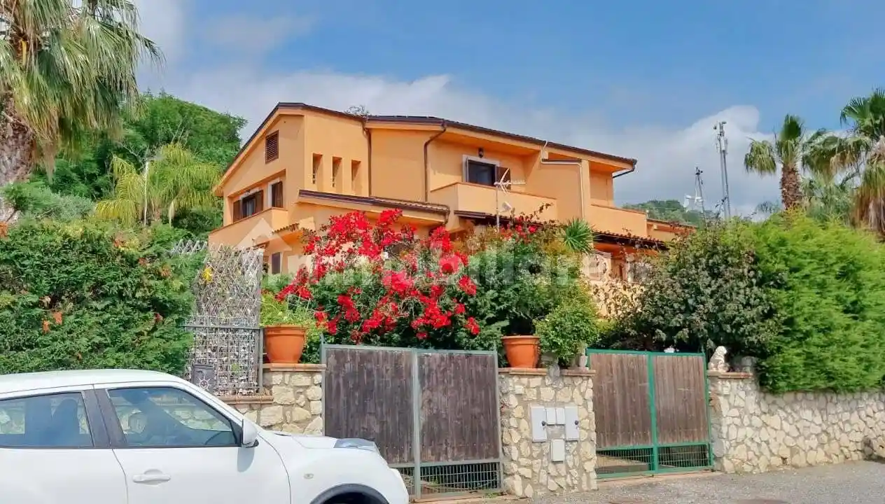 Villa in vendita a Fuscaldo
