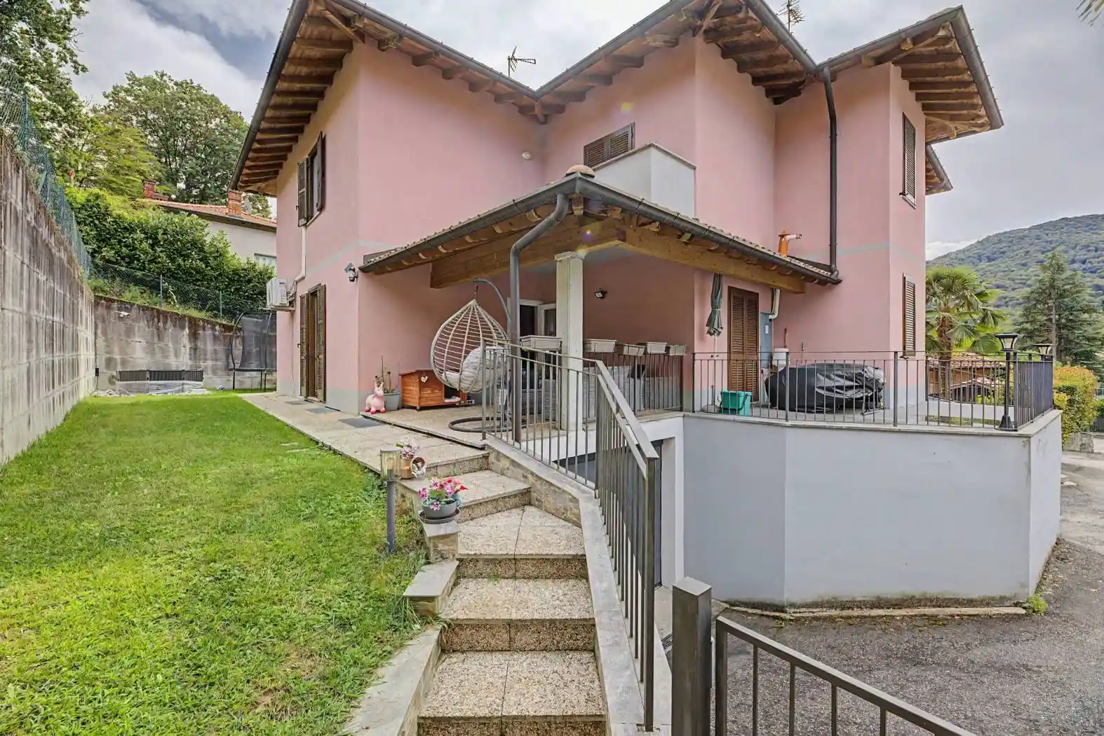 Villetta a schiera in vendita a Cunardo