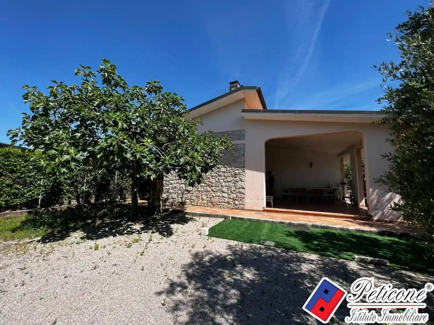 Villa in vendita a Fondi