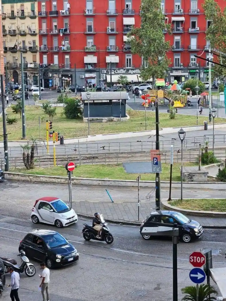 Appartamento in vendita a Napoli