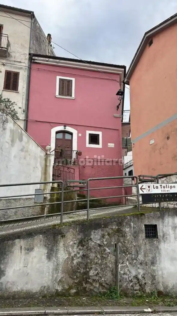 Casa indipendente in vendita a Colli a Volturno