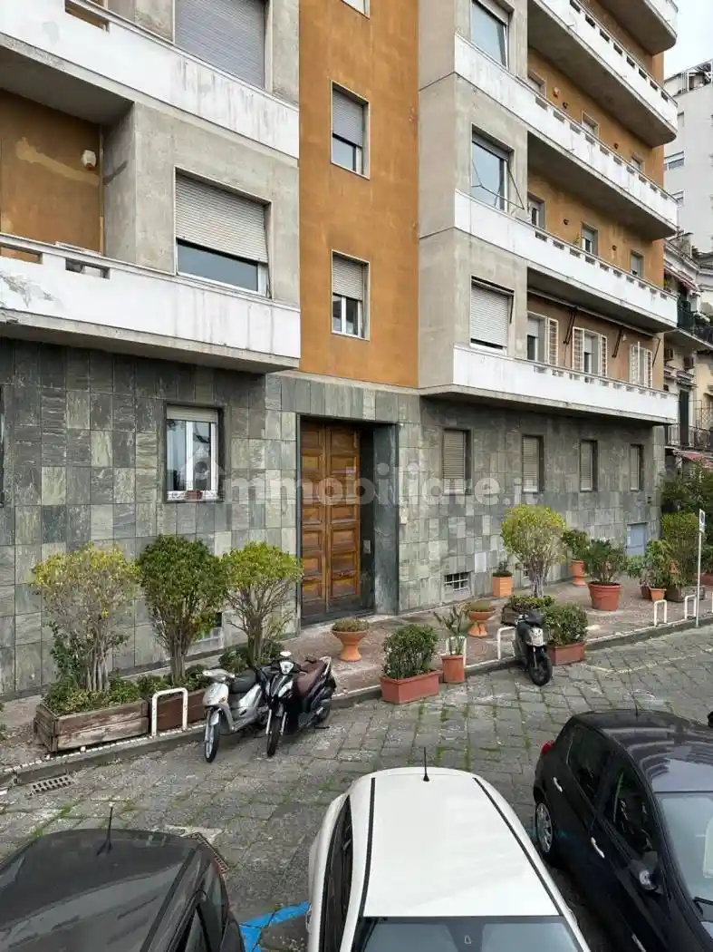 Appartamento in affitto a Napoli